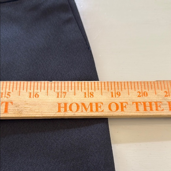 J. Crew Crepe straight-leg cropped pant Size 6 - Picture 8 of 13